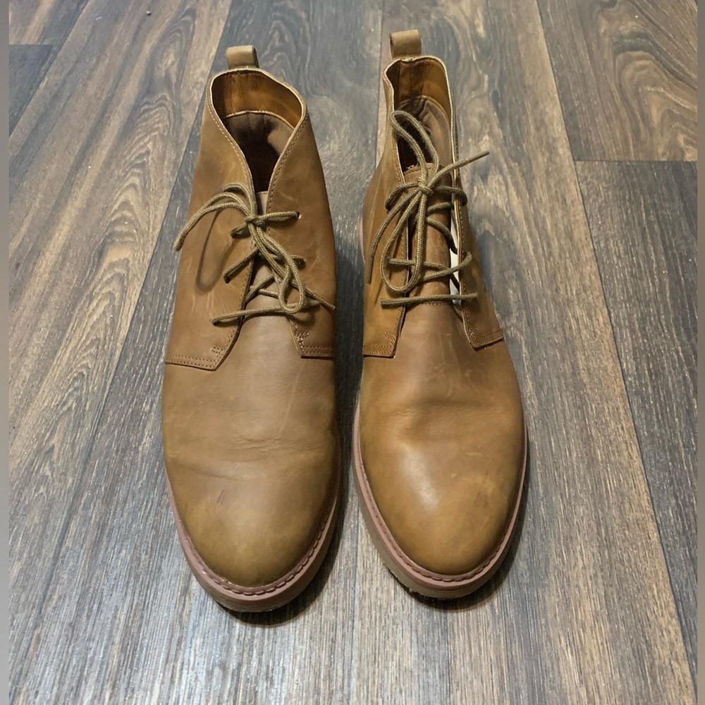 Clarks Chukka Boot Collection Soft Cushion Size 12 D